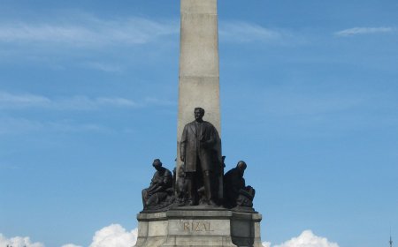 Rizal Park (Luneta): The Site of His Execution and Final Resting Place